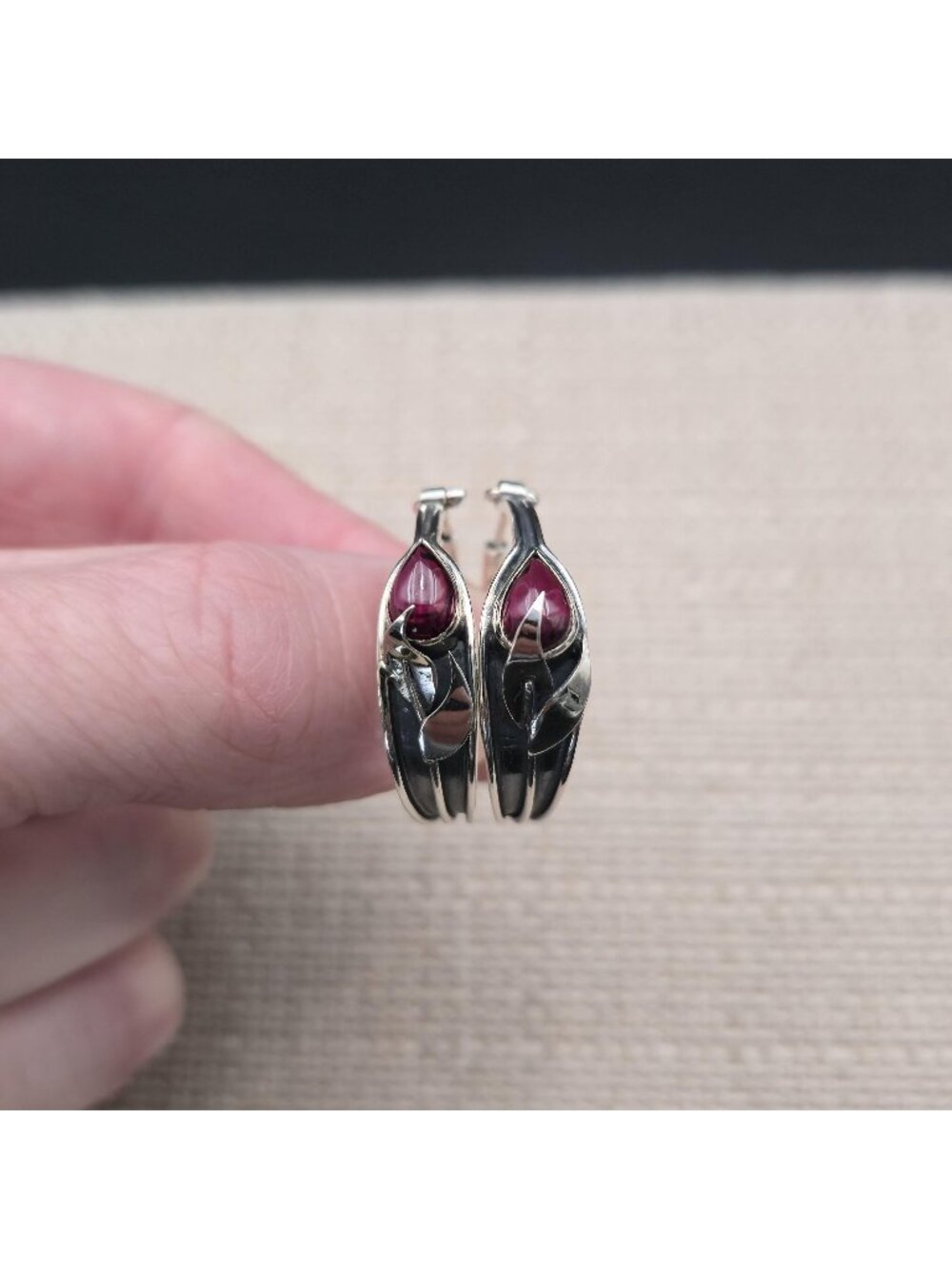Vintage Art Nouveau Sterling Silver Garnet Tulip Bud Leverback Earrings A8880